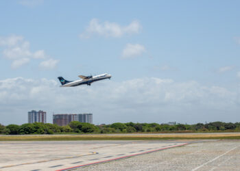 Sergipe terá 100 voos extras da Azul na alta temporada de verão 2025-2026
