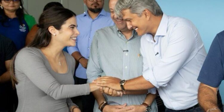 Yandra Moura entrega maquinário agrícola em Nossa Senhora do Socorro e anuncia investimentos