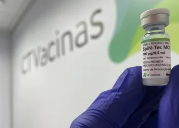 Vacina brasileira contra covid entra na fase final de estudos