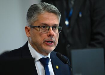 Alessandro defende equilíbrio e diálogo em debate sobre endurecimento legislativo para adolescentes infratores