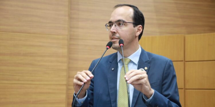 Deputado Georgeo Passos chama atenção para falta de água em Nossa Senhora das Dores