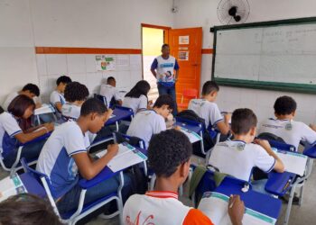 Alunos de Socorro participam de simulado preparatório para o Saeb e Saese