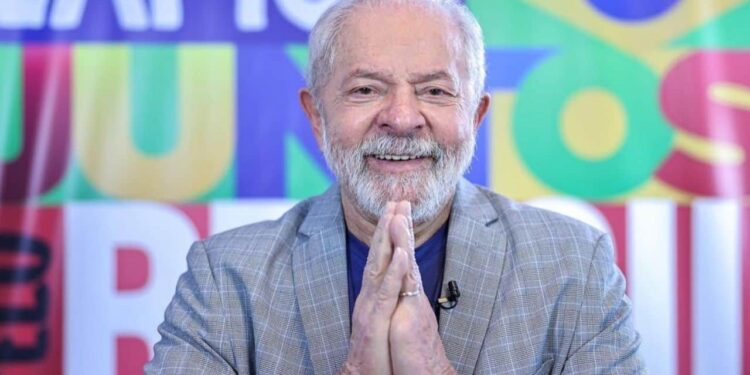 Quaest: com 48%, aprovação do governo Lula chega ao melhor patamar em 2025