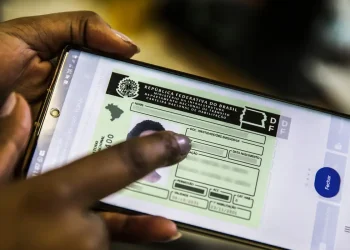 Governo lança consulta sobre fim da exigência de autoescola para CNH