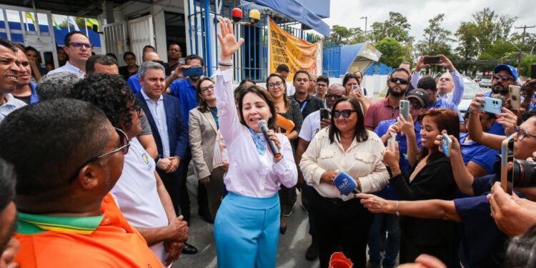 Transporte complementar: cooperativas vão à Prefeitura agradecer Emília Corrêa por empenho na regulamentação