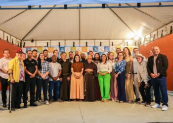 Prefeita Emília entrega obras de requalificação da Praça Frei Miguel Serafini no bairro América