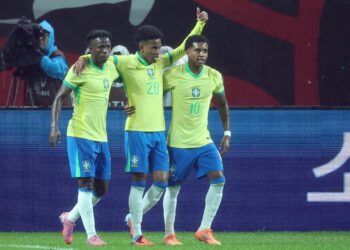 Com show de trio ofensivo, Brasil goleia a Coreia do Sul em amistoso
