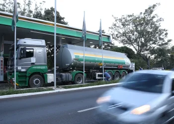 Mais de 80% dos estados aderem a subsídio a diesel importado