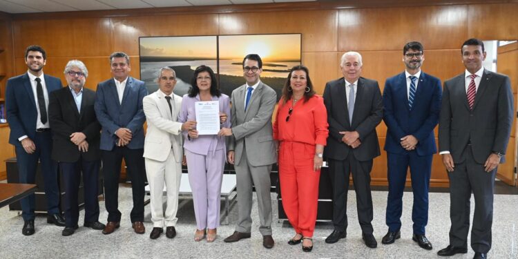 TCE/SE, MP/SE e MPC/SE assinam nota técnica com diretrizes para gastos com festividades em Sergipe