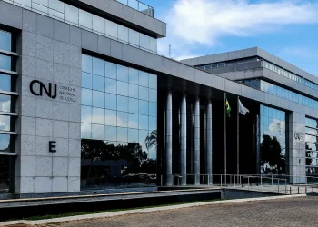 CNJ e CNMP aprovam novos penduricalhos para juízes e membros do MP