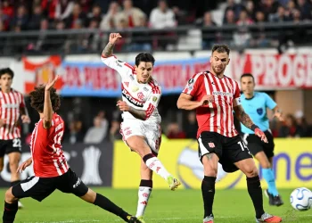 Libertadores: Flamengo segura empate com Estudiantes na Argentina