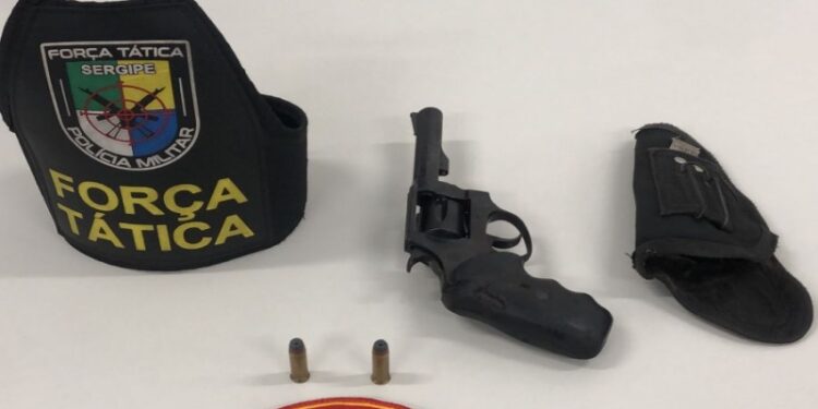 PM prende homem por porte ilegal na Zona Sul da capital