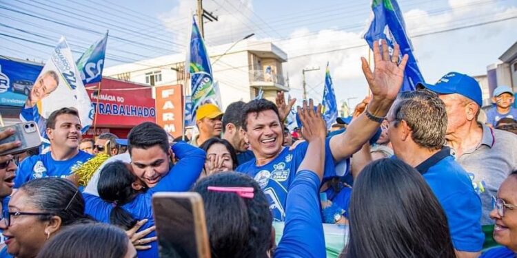 Valmir lidera cenário estimulado com 39,9% contra 35,3% de Fábio e vence no 2º turno, diz pesquisa W1