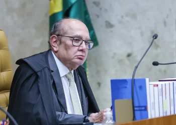 Gilmar Mendes diz que não há base legal para CPI indiciar ministros