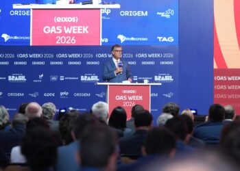 Senador Laércio é homenageado na Gas Week como relator da Lei do Gás