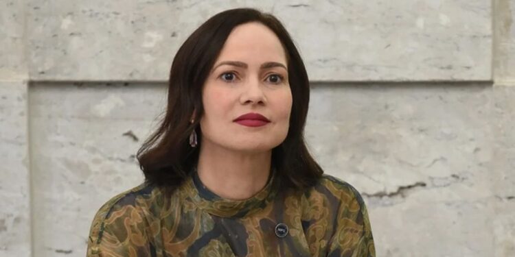 Sergipana Ana Cristina Viana Silveira assume comando do INSS