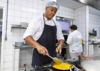 Sergipe avança no emprego formal e registra 4º maior crescimento do país em 12 meses