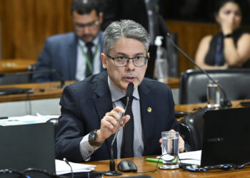 Senador Alessandro Vieira critica decisão de não prorrogar CPI e anuncia novos passos para investigar crime organizado e caso Banco Master