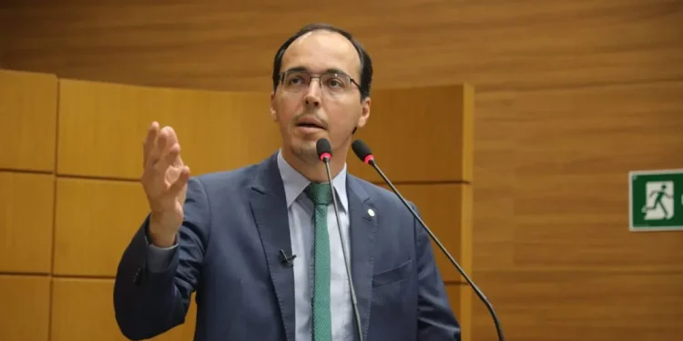 Georgeo Passos alerta para possível aumento na taxa de água 