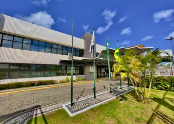TCE determina suspensão de licitação de iluminação pública em Poço Redondo