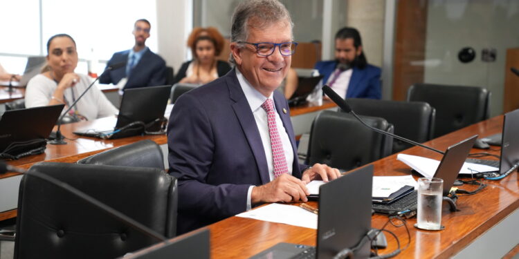 Com relatoria de Laércio, regulamentação da profissão de cozinheiros é aprovada