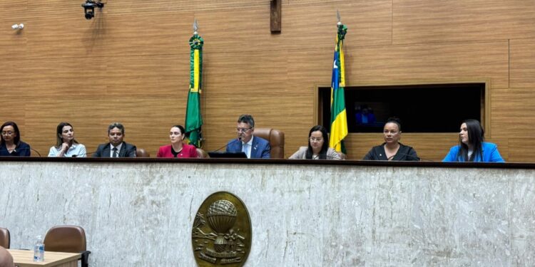 Em sessão especial, Luciano Pimentel reafirma importância da conscientização na luta em defesa dos direitos dos autistas