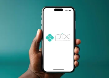 Pix foi o meio de pagamento mais utilizado no Brasil, no 2º semestre de 2025, com mais de 50% das transações, revela Banco Central