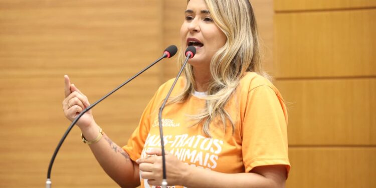 Kitty Lima destaca combate à crueldade animal