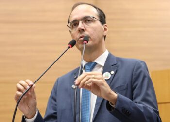Georgeo Passos alerta para aumento de tarifas de energia e água em Sergipe