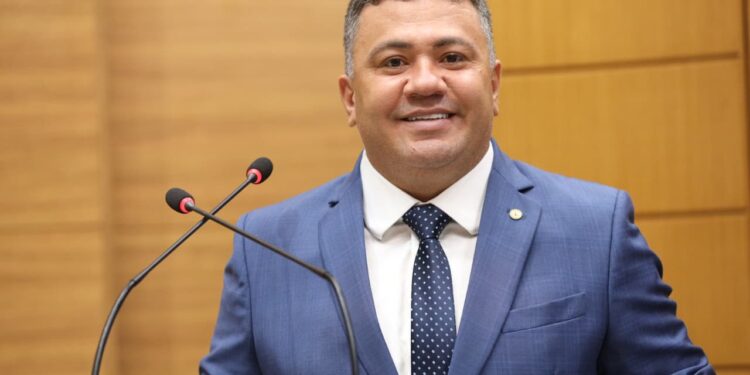 Kaká Santos destaca obras em Tobias Barreto