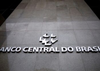 Boletim Focus: mercado eleva projeção de inflação para 2026 e câmbio recua a R$ 5,37