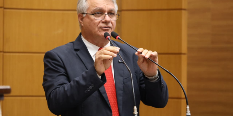 Chico do Correio enfatiza investimentos no sertão, defende acesso à água e apoia debate sobre Igreja da Praia do Saco