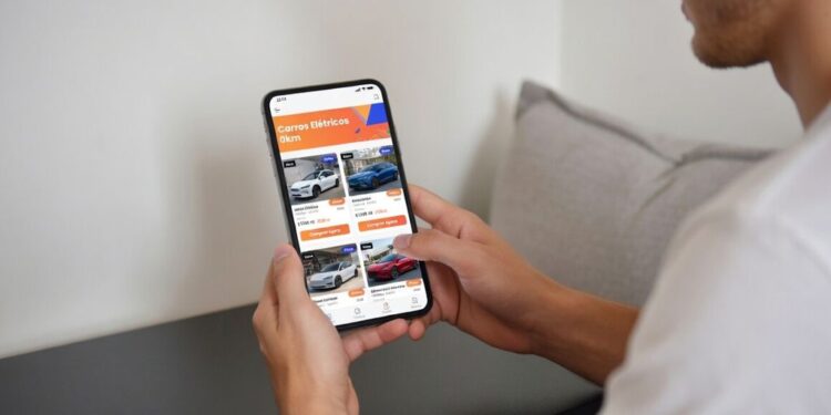 Buscas on-line por carros elétricos cresceram quase 30% em 2025