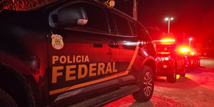 Operação da PF contra fraudes bancárias cumpre mandados em Aracaju