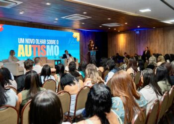 FAMES promove debate sobre inclusão e reforça papel dos municípios no atendimento a pessoas autistas
