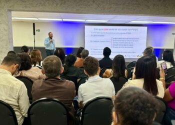 Gestores municipais participam de capacitação da FAMES sobre programas federais