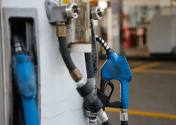 Petrobras estuda fazer Brasil autossuficiente em diesel em até 5 anos