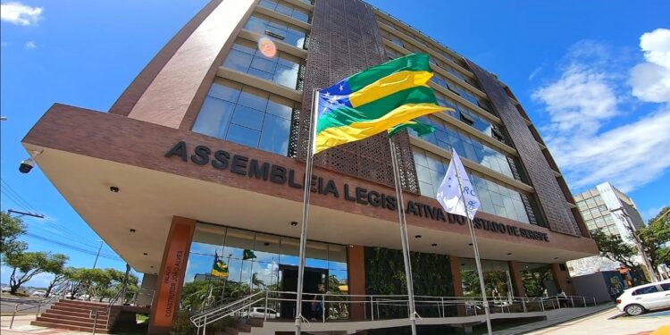 Assembleia Legislativa de Sergipe aprova projetos voltados à proteção da mulher e modernização da Justiça