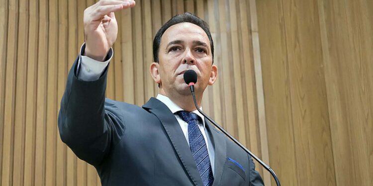 Fábio Meireles (PDT) cobra da PMA pagamento de emendas impositivas e reforça pauta da limpeza de Aracaju