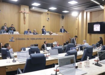 Grande Expediente destaca transparência legislativa, desenvolvimento econômico e avanços na área da saúde