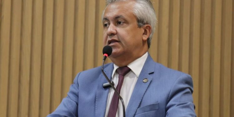 “Não queriam a solução, mas sim manter o problema para explorar politicamente”, declara Elber sobre situação da avenida Maranhão