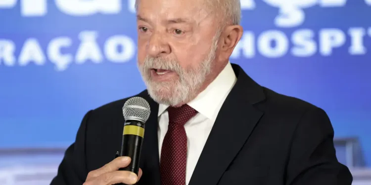 Lula critica ameaças de Trump ao mundo e defende papa Leão XIV