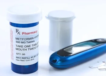 Medicamento contra diabetes tipo 2 pode ajudar pacientes com câncer de próstata, aponta estudo internacional