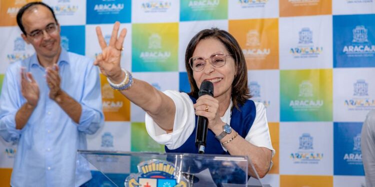 Prefeita Emília anuncia construção de unidade de saúde e polo da Academia da Cidade no Porto Dantas