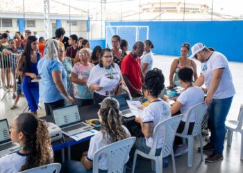 Tamo Junto Aracaju: Saúde levará atendimento médico, exames e vacinação ao bairro Areia Branca