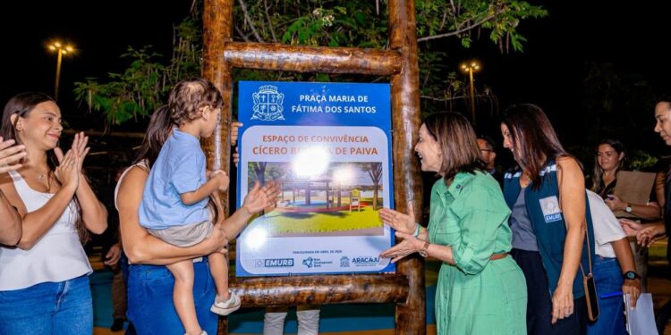 Prefeita Emília Corrêa entrega obras de infraestrutura e nova praça no bairro Aruana