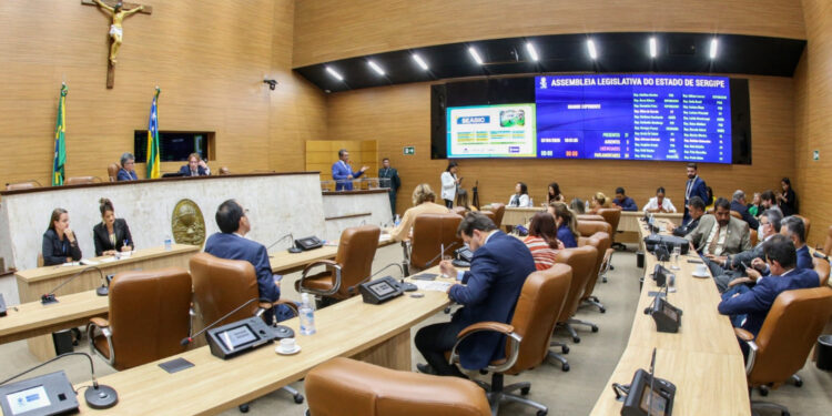 Sedurbi apresenta na Alese pacote bilionário de obras e reforça protagonismo do Governo do Estado na infraestrutura