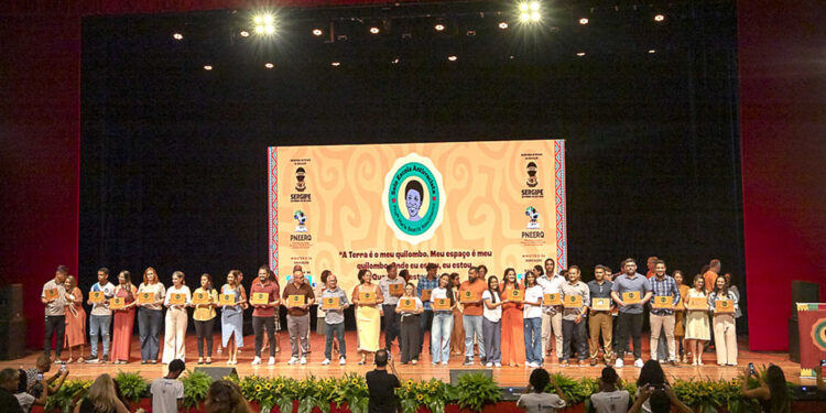 Selo Escola Antirracista certifica 248 unidades da rede estadual e reforça compromisso com educação inclusiva em Sergipe