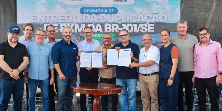 Governo do Estado participa de entrega de trecho da BR-101 e autorização de novas obras para Sergipe
