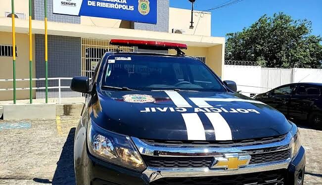 Polícia Civil prende dois homens em flagrante por violência doméstica e ameaça em Ribeirópolis